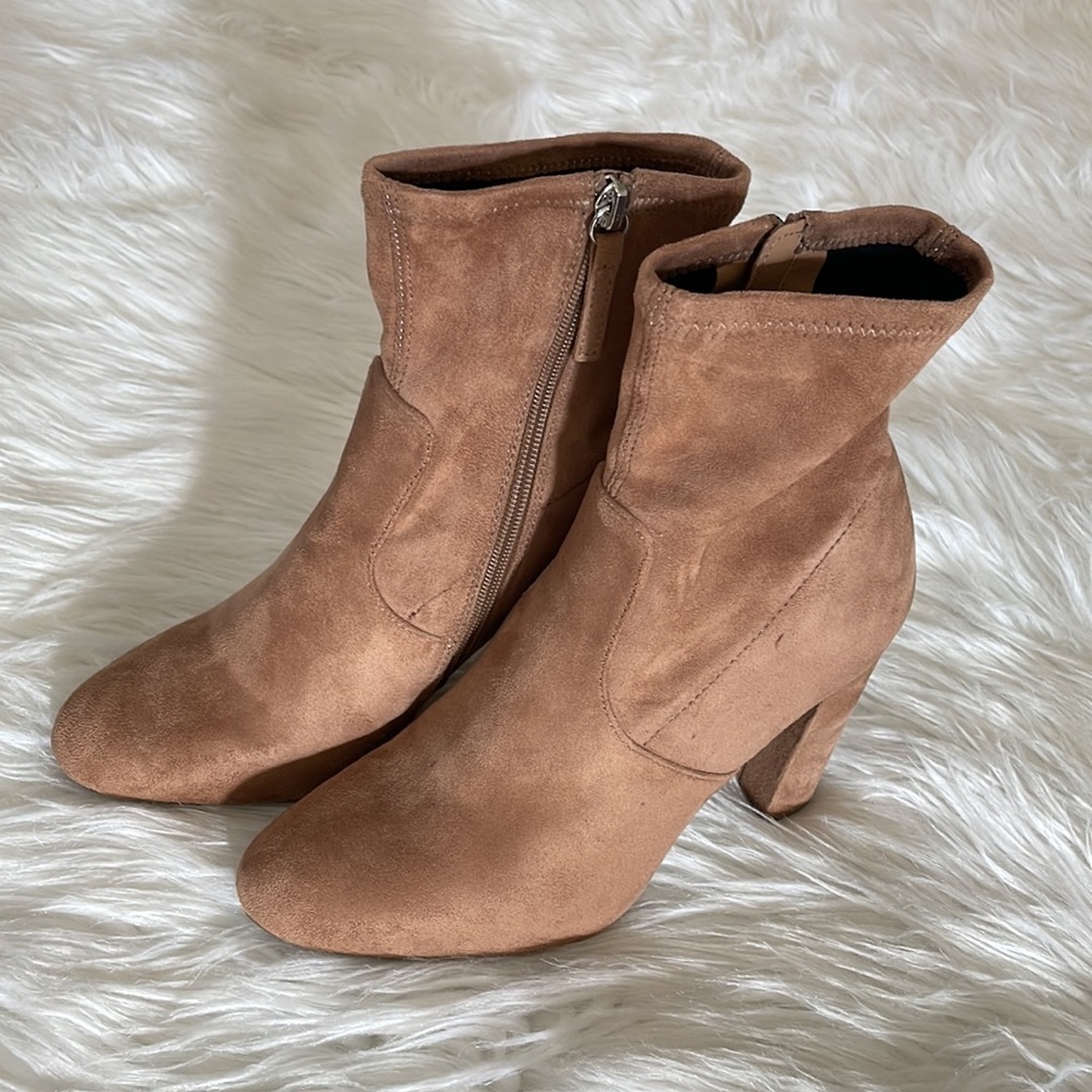 Steve Madden booties size 8 color camel/tan